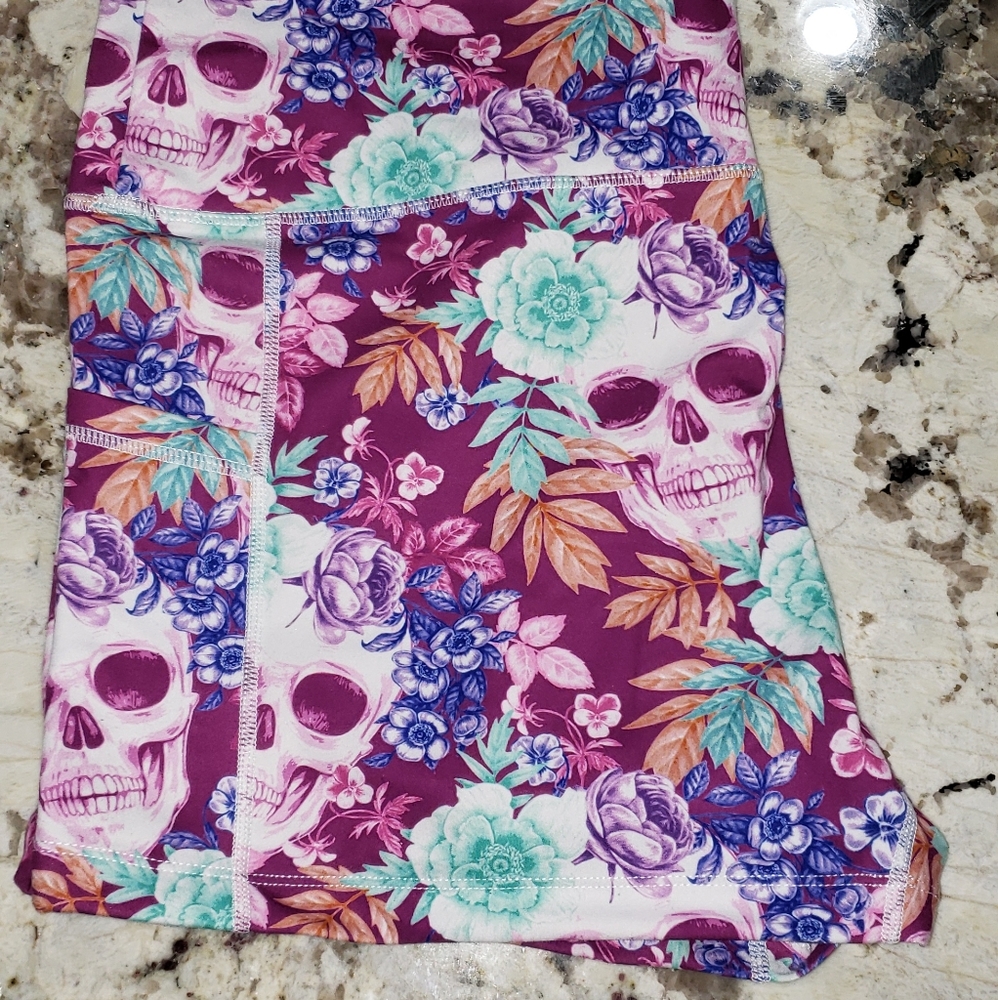 CVG Tropicskulls 2.5inch Shorts